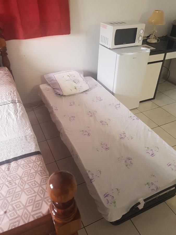 Bed and Breakfast Manikou Ле-Воклен Экстерьер фото