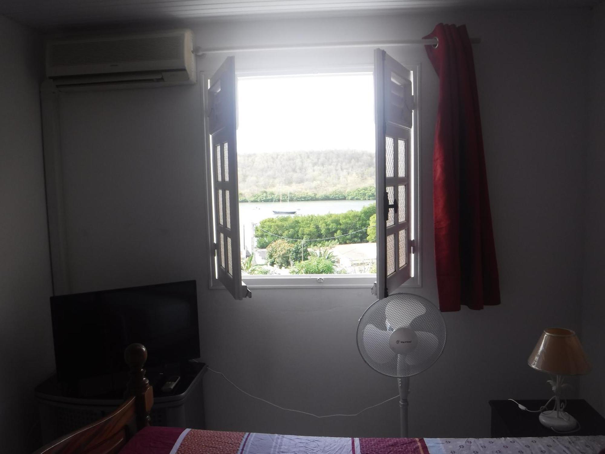 Bed and Breakfast Manikou Ле-Воклен Экстерьер фото